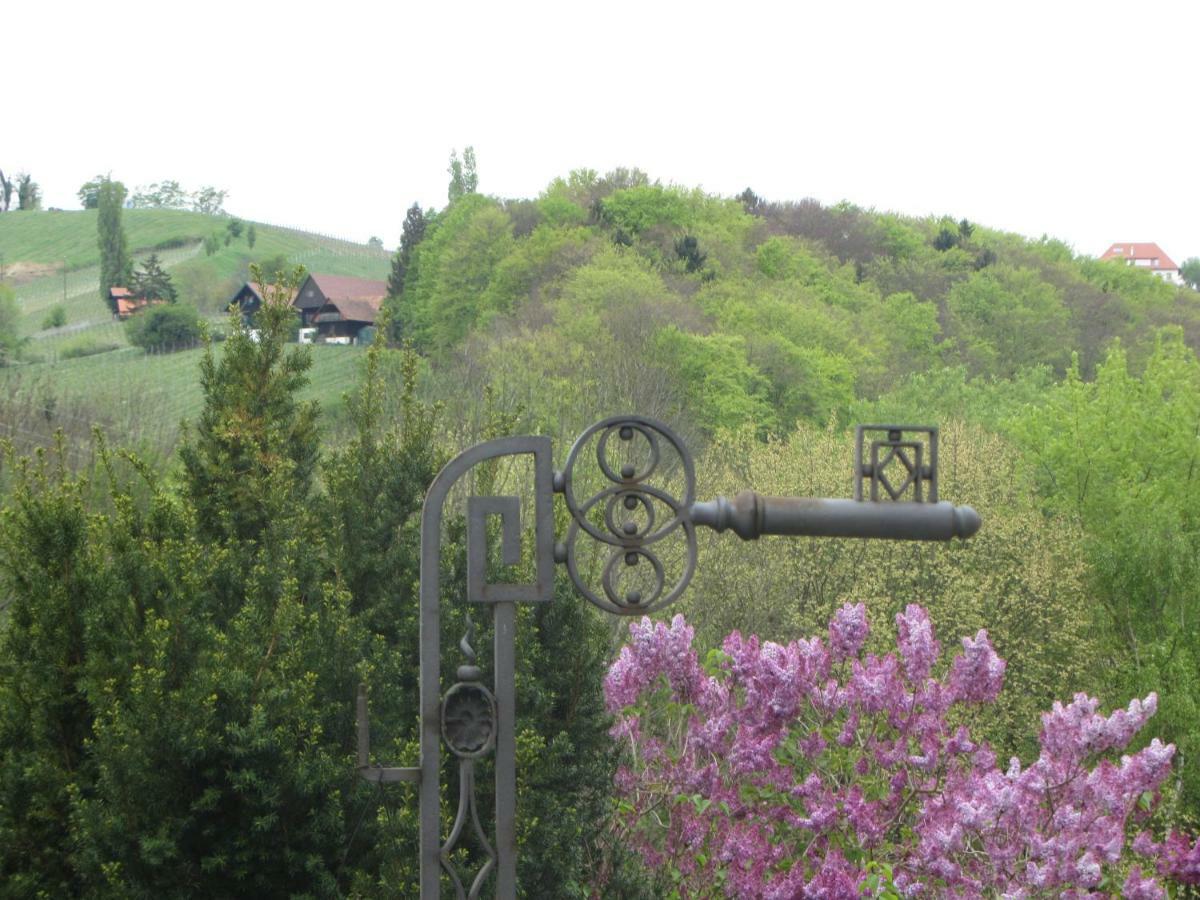Anna'S Home - Ferienwohnungen Ratsch an der Weinstraße Екстериор снимка